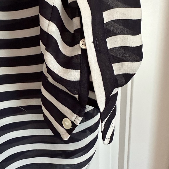 Banana Republic sheer striped blouse-XS - Picture 6 of 6